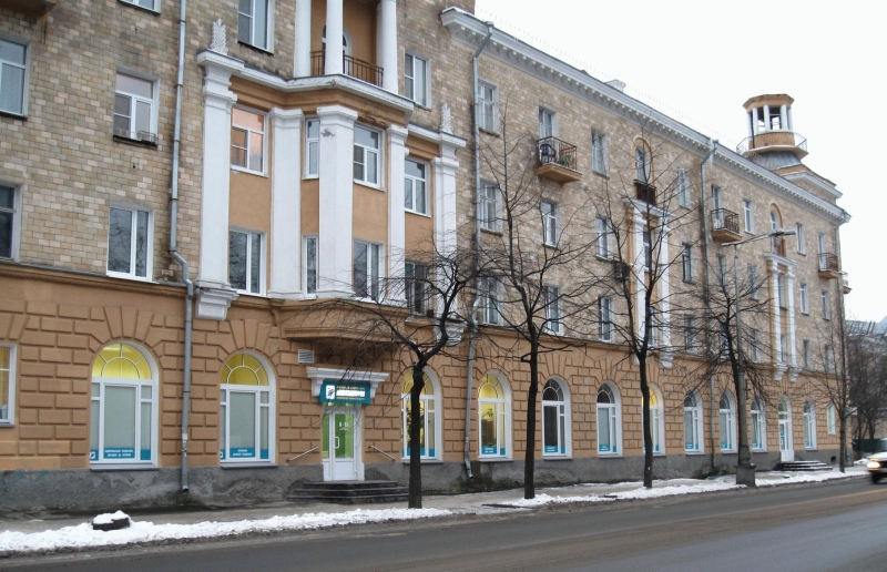 Арочные окна для поликлиники РАН